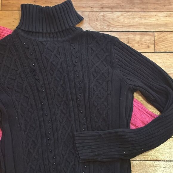 Bundle of 3 Women’s Black and Pink Long Sleeve Sweaters Size Small - Picture 7 of 14